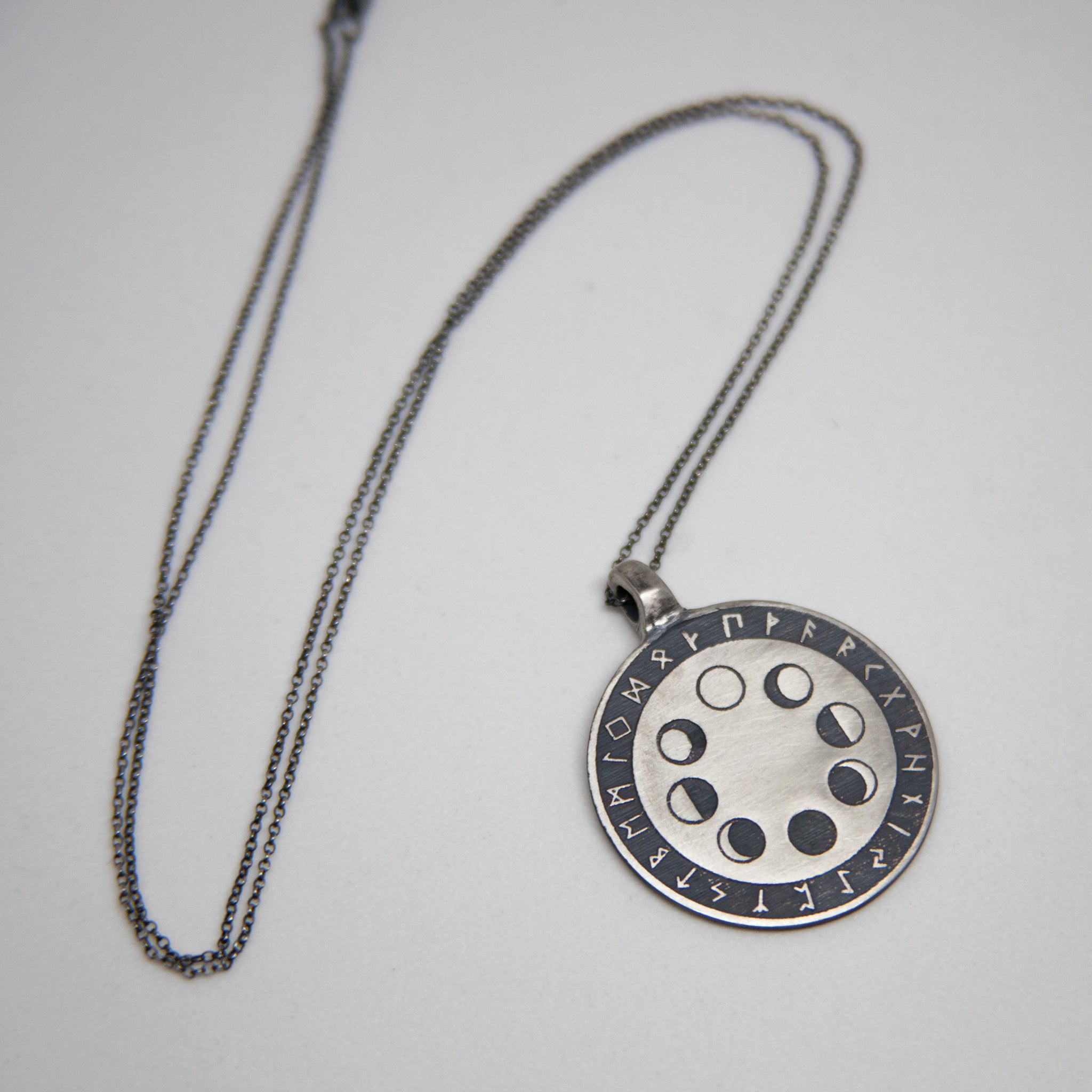 Moonphase & Rune Necklace